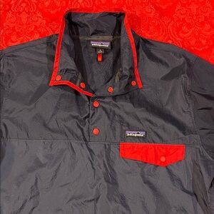 Patagonia Men’s Navy Blue Windbreaker Size M Red Accent Lightweight Jacket